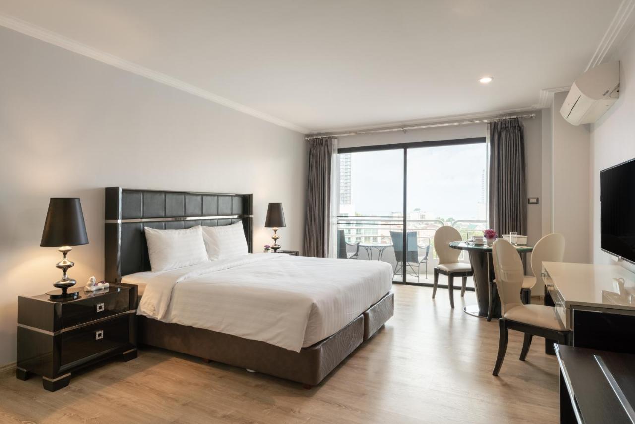 Sirin Exclusive Hotel&Residence Pattaya Esterno foto